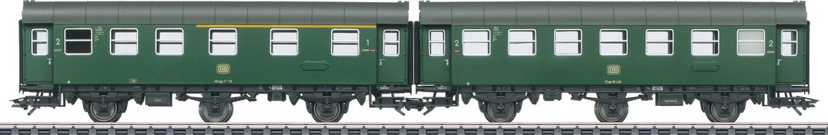 Märklin paar personenrijtuigen