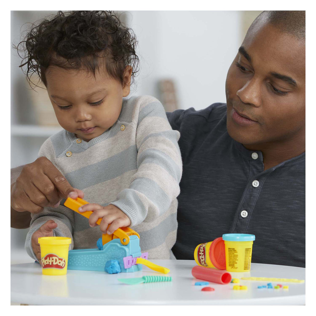 Play-doh fun factory start set speelset - boetseerklei - inclusief 3 potjes - knutselen voor kinderen