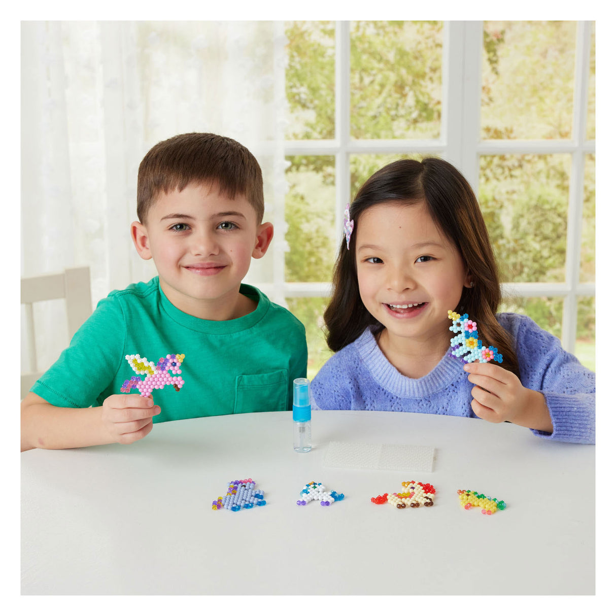 Aquabeads unicorn friends craft kit- complete set met 500 parels in 27 kleuren