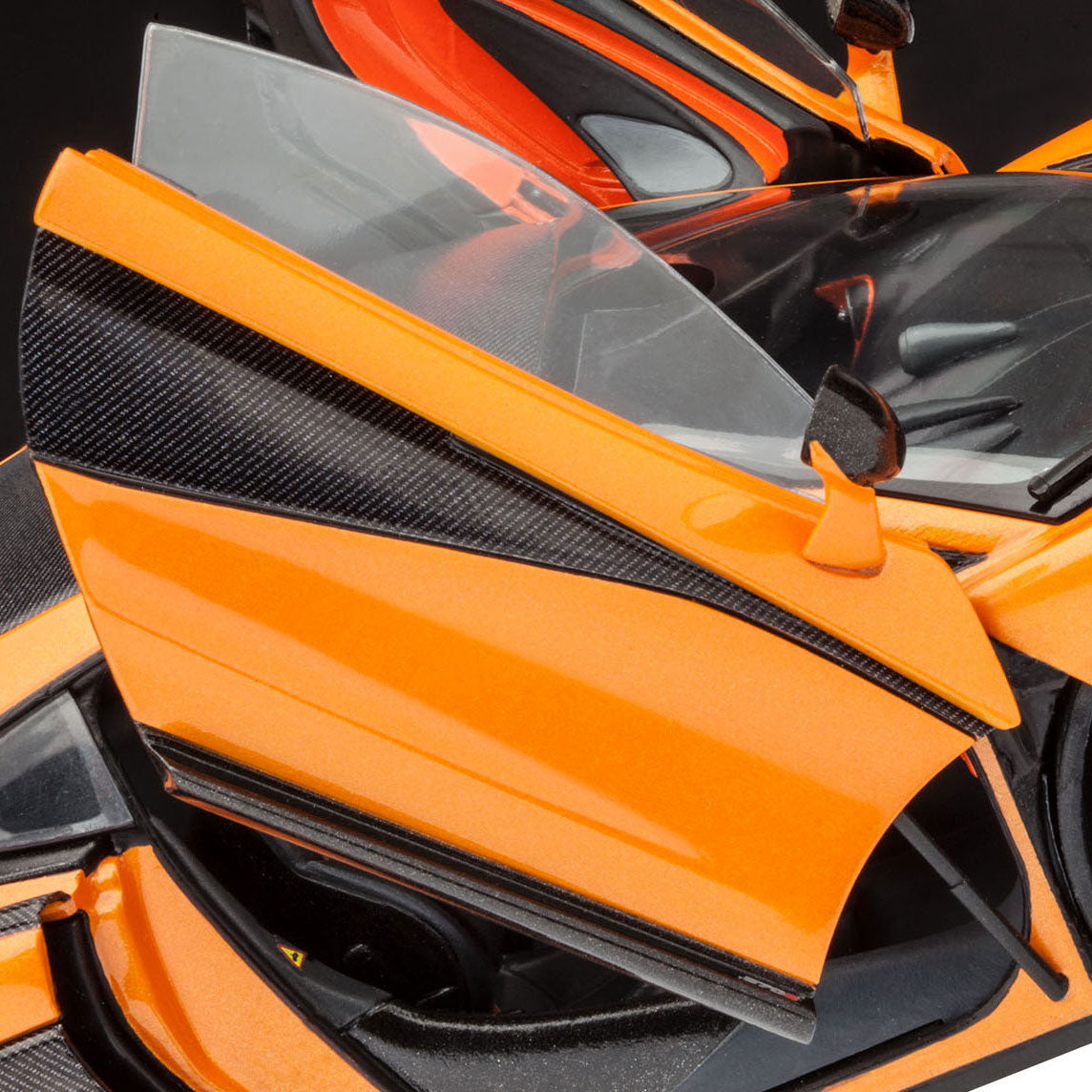 Revell modelbouwpakket militaire voertuigen - 07051 mclaren 570s plastic - 1:24 - modelbouw