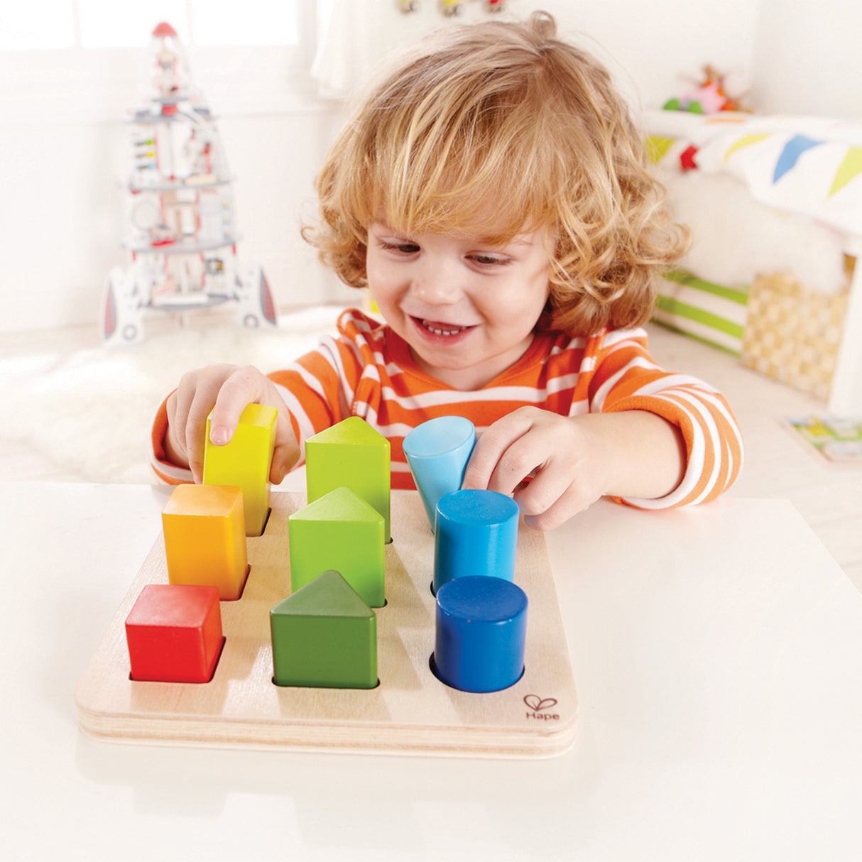 Hape kleuren en vormen sorteerder