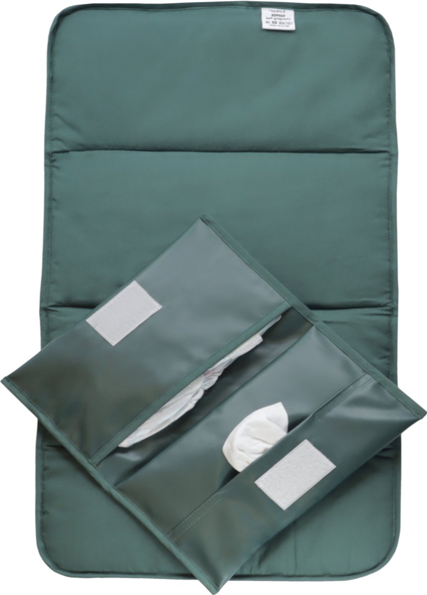 Kipkep napper verschoonset - calming green - verschoonmatje en luier etuitje - groen - gerecyclede materialen - wasbaar - baby