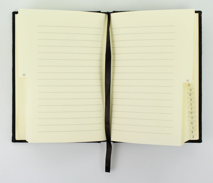 Kangaro k-5106 alfabetboek a6 a-z linnen hard cover zwart, 208 pagina's, leeslint, elastiek