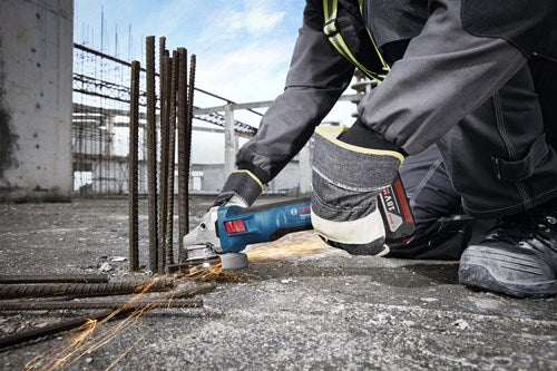 Bosch blauw gws 18v-11 accu haakse slijper | 125mm | exclusief accu's en lader in l-boxx - 06019n4102