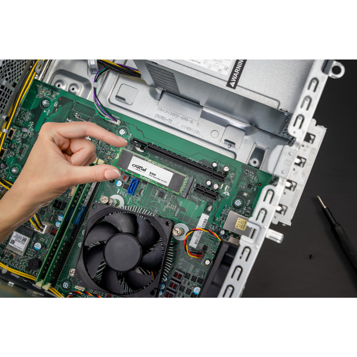 Crucial e100 1 tb ssd (pcie 4.0 x4, nvme, m.2 2280)