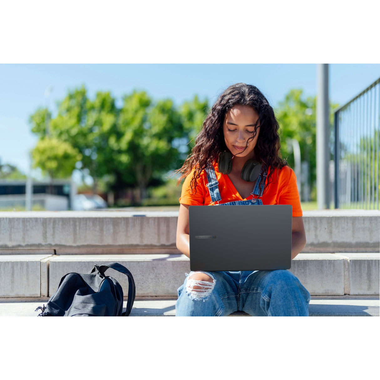 Asus expertbook b1 b1503cva-s73431x 15.6 laptop (zwart grijs | core i7-13620h | uhd graphics | 32 gb | 1 tb ssd)