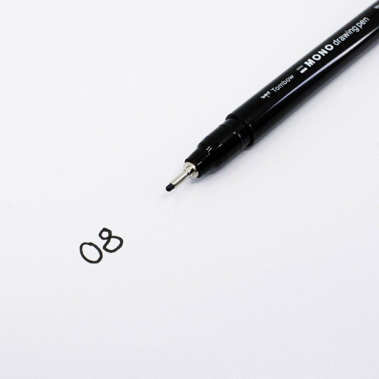 Tombow • fineliner mono drawing pen, line width 08 (approx. 0.60 mm), black