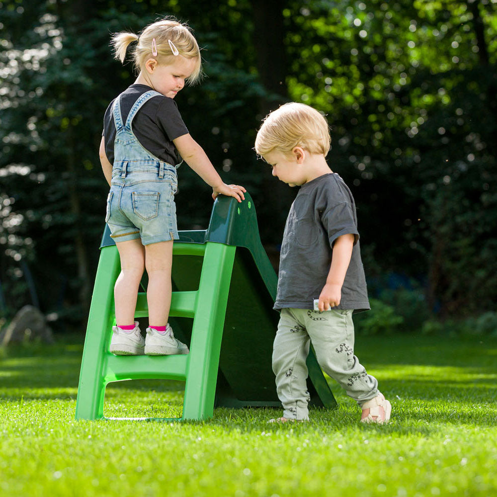 Swingking glijbaan met trap groen