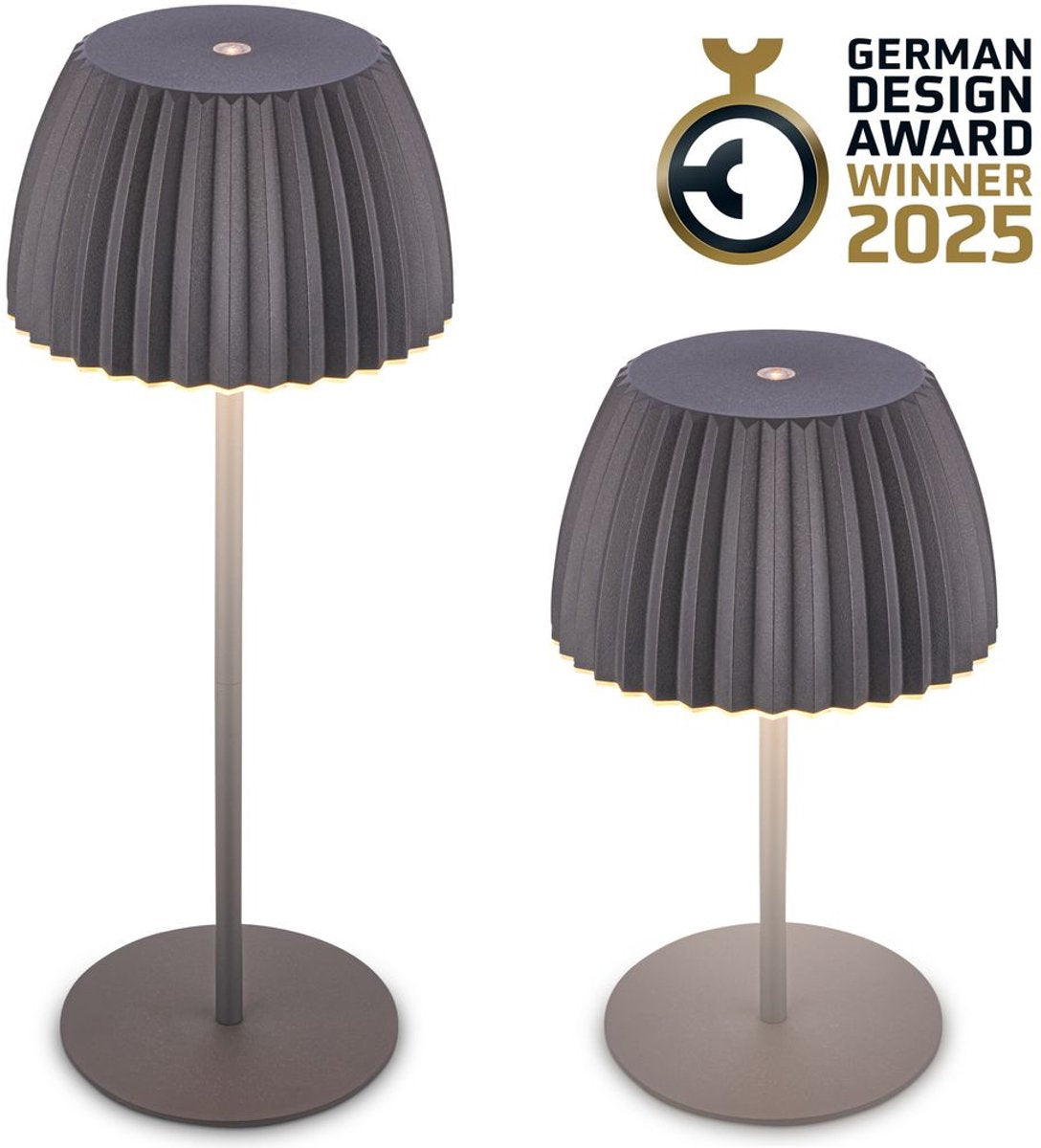 B.k.licht briloner champ - oplaadbare tafellamp - snoerloze lamp - met touch dimbaar - voor binnen en buiten - german design award winner 2025 - antraciet - ø14,5 x 36,5 cm