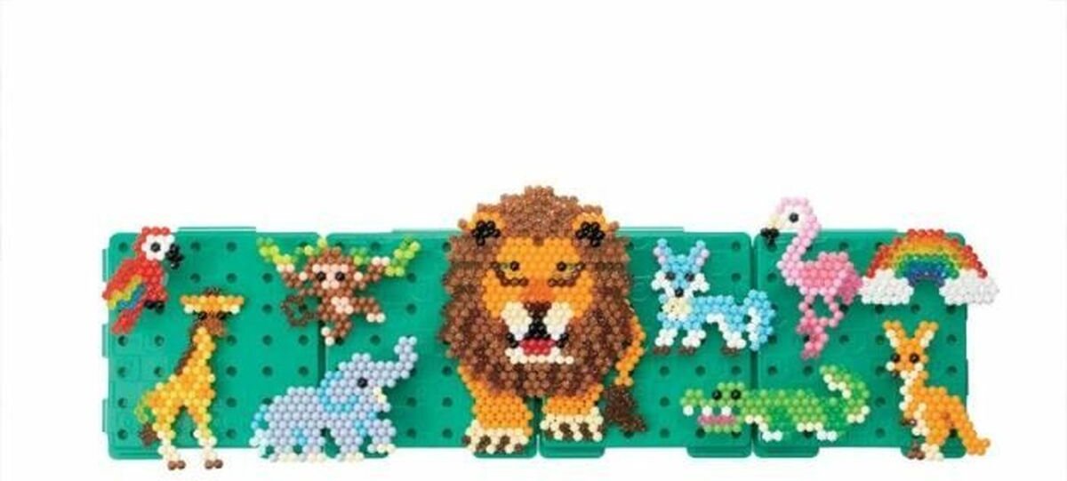 Aquabeads wild safari scene- complete set