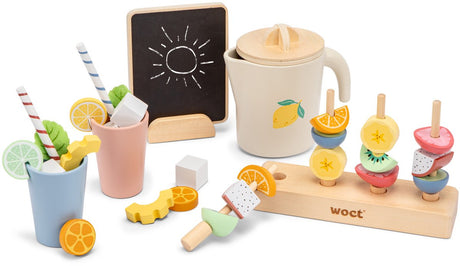 Woet ® houten zomer feestje speelset - limonade kraampje - 37-delige set inclusief fruitspiesjes, ijsblokjes, bekers, schenkkan en krijtbordje - speelgoedeten en drinken - rollenspel speelgoed - vanaf 3 jaar