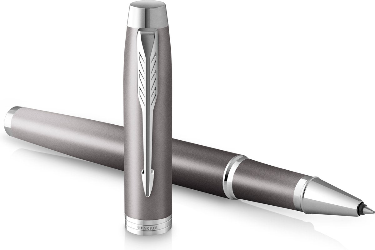 Parker im writing rituals rollerbalpen | grijze afwerking met kleurverloop en verchroomd detail | fijne punt | zwarte inkt | met geschenkdoos