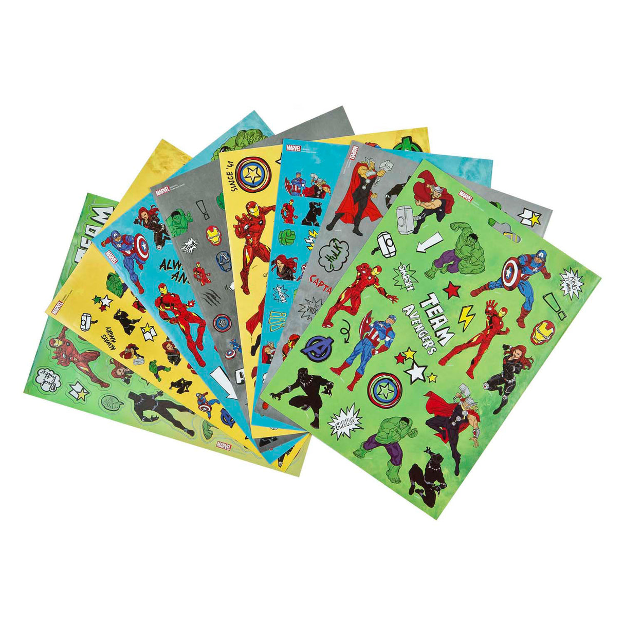 Undercover stickerboek avengers met 8 vellen