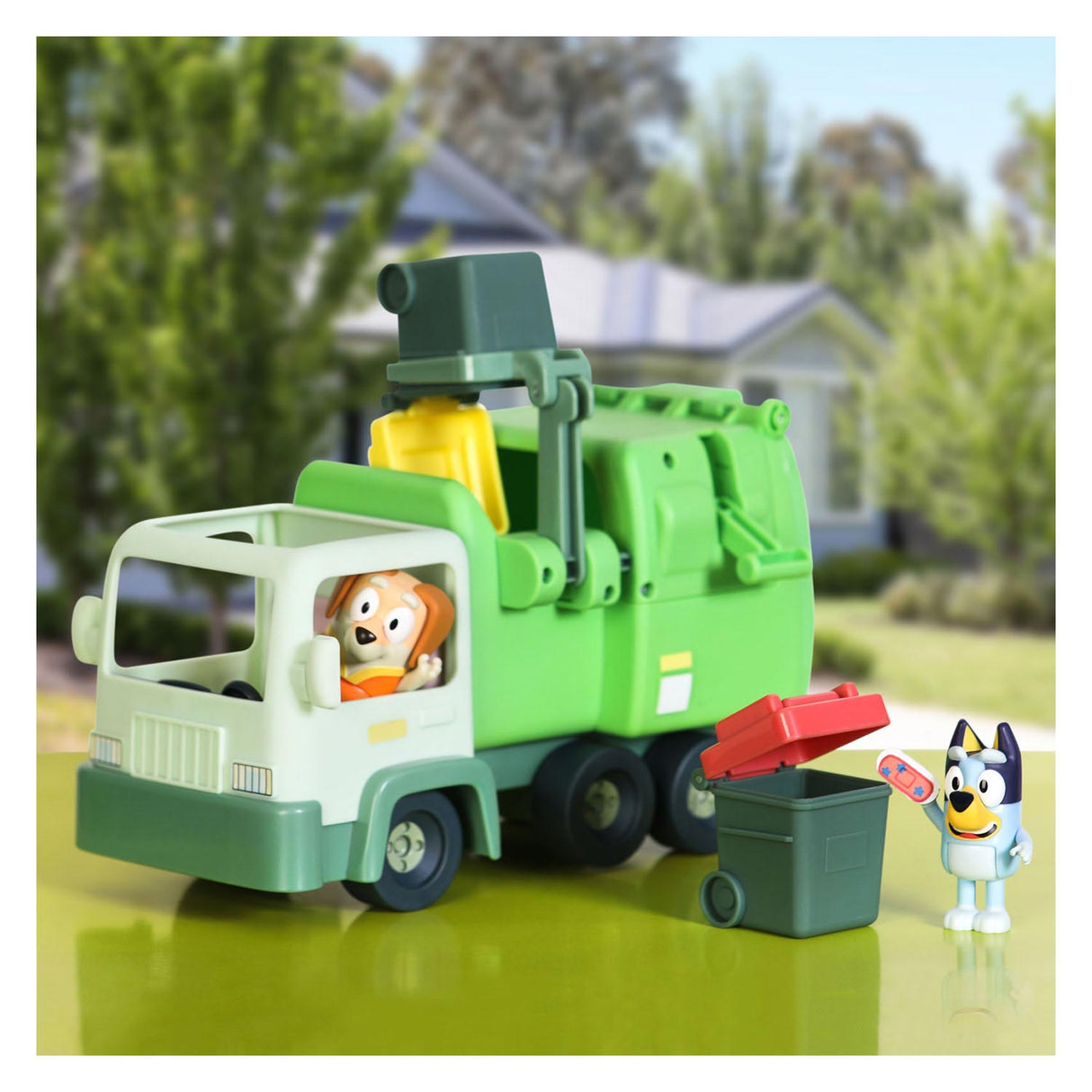 Moose Toys Bluey Vuilniswagen met Speelfiguren