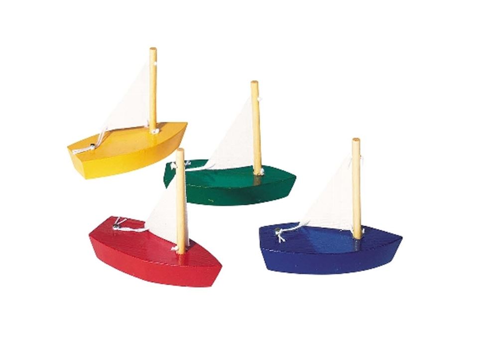 Goki houten zeilboten mini. 7x6,5 cm. 4 kleur