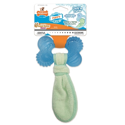 Nylabone Puppy freezer bone with wash cloth pindakaassmaak