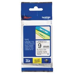 Brother tze221 - gel. zelfklevend tape - zwart op wit - rol (0.9 cm x 8 m) 1 rol(len) -voor p-touch oa. gl-h100. h105. pt-1290. 3600. d210. d400. d600. e500. e550