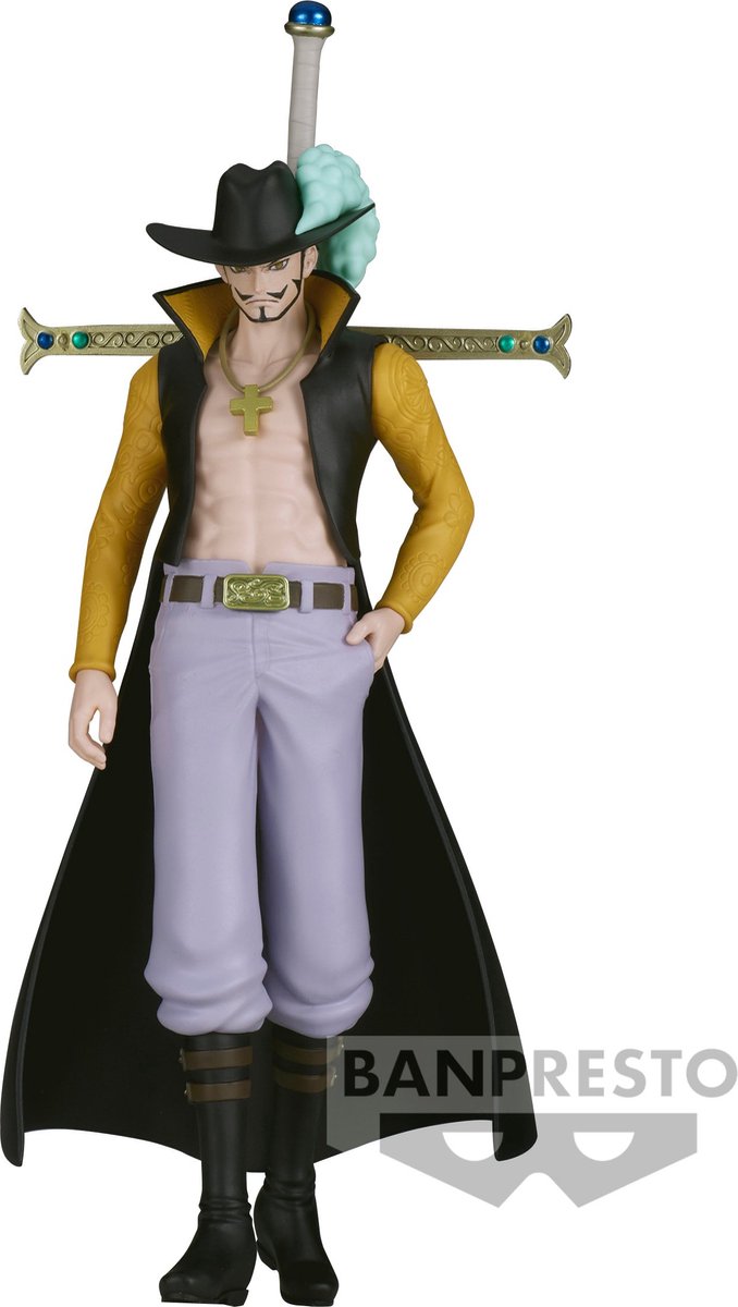 Banpresto co., ltd. one piece - the shukko - dracule mihawk statue 16cm