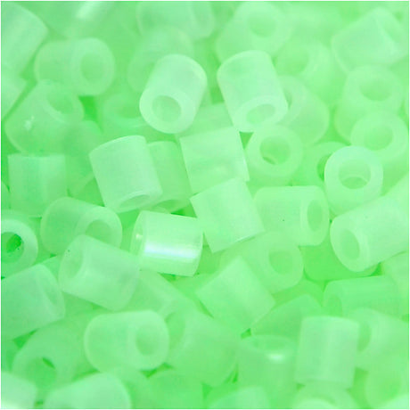 Creotime https: www.cchobby.nl strijkkralen-afm-5x5-mm-gatgrootte-2-5-mm-medium-lichtgevend-1100-stuk-1-doos