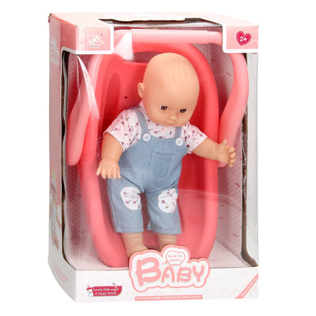 Baby Doll am Auto Sëtz