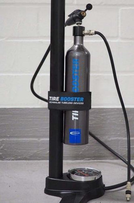 Schwalbe - tire booster tubeless fietspomp inclusief montage riem