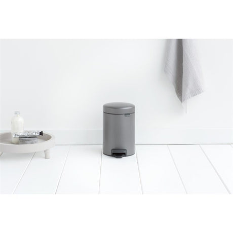 Brabantia pedaalemmer newicon 3 ltr platinum met kunststof binnenemmer