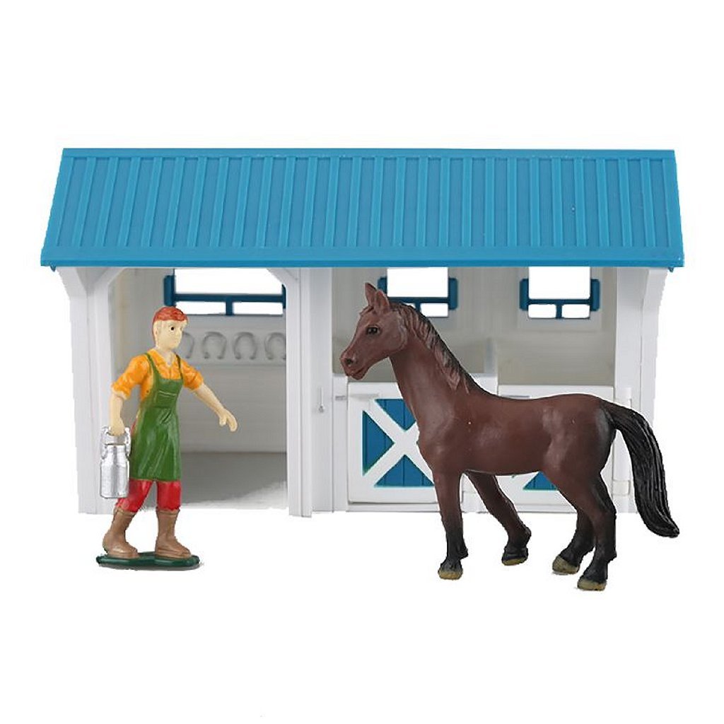 Dutch farm paardenstal met figuur en paard