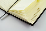 Kangaro k-5106 alfabetboek a6 a-z linnen hard cover zwart, 208 pagina's, leeslint, elastiek