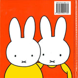 Gouden boek: nijntje gaat logeren. 2+