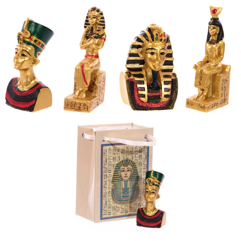 Egyptische beeldjes, in een tas