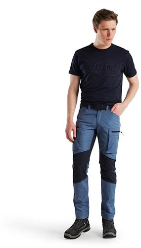Blåkläder service werkbroek met stretch 14591845 | gevoelloos blauw donkerblauw | maat 46 - 7330509781357
