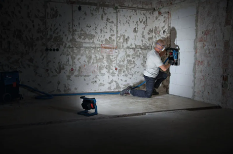 Bosch blauw gli 18v-5000 professional | bouwlamp 18v 5000 lumen | zonder accu's en lader in doos - 06019p5100
