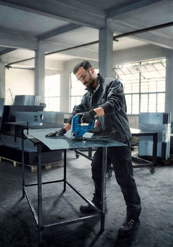 Bosch blauw gst 18v-95 b accu decoupeerzaag | exclusief accu en lader - 06015b7001