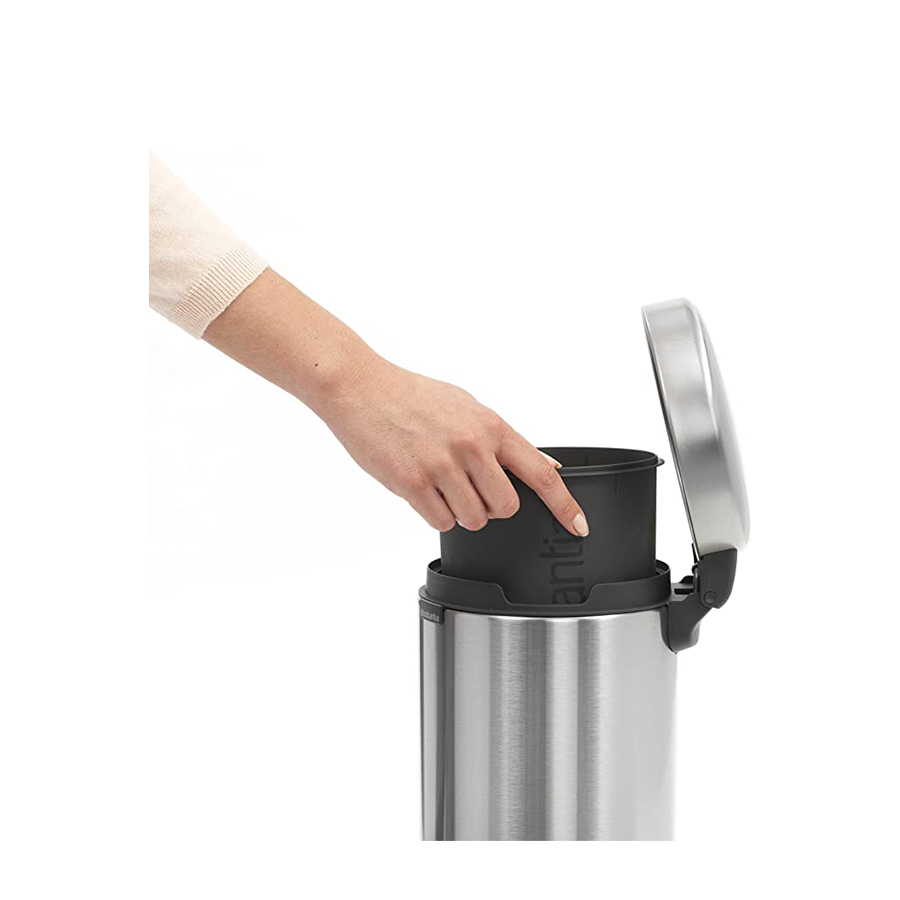 Brabantia pedaalemmer newicon 3 liter matt steel fingerprint proof