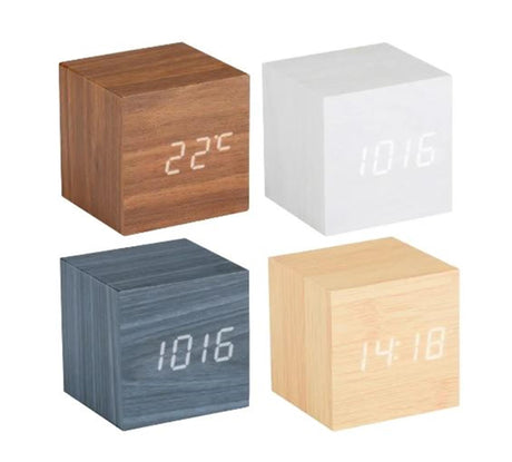 Grundig wekker digitaal houtnerf 6x6x6cm