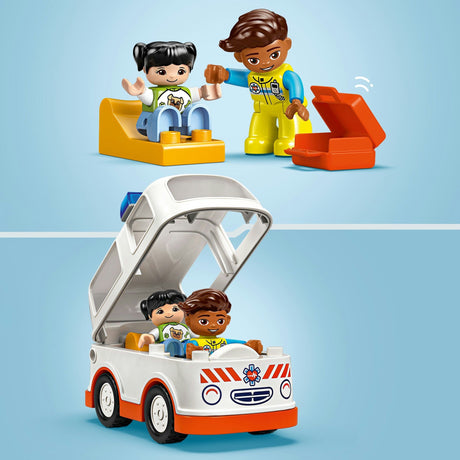 Lego duplo town 10447 ambulance met chauffeur