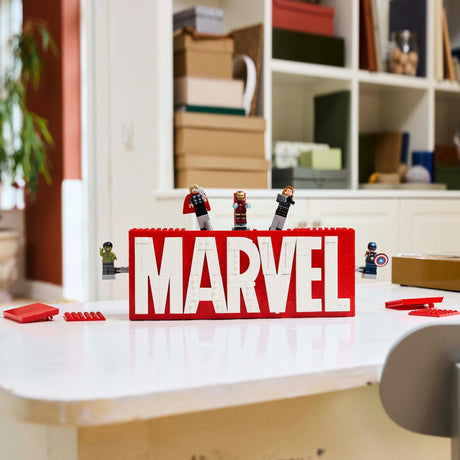 Lego marvel: marvel logo en minifiguren verzamelset - 76313