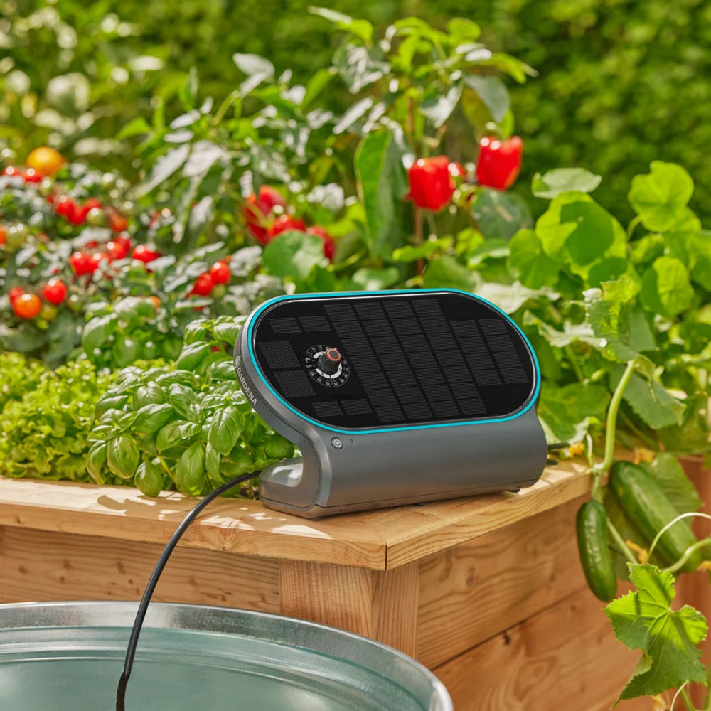 Gardena aquabloom set l voor bewatering op zonne-energie besproeiingscomputer (grijs turquoise, automatisch besproeiingssysteem, accu inbegrepen)