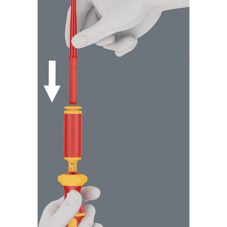 Wera kraftform kompakt vde 16 torque extra slim 1 tool finder schroevendraaier (rood geel, 16‑delig)