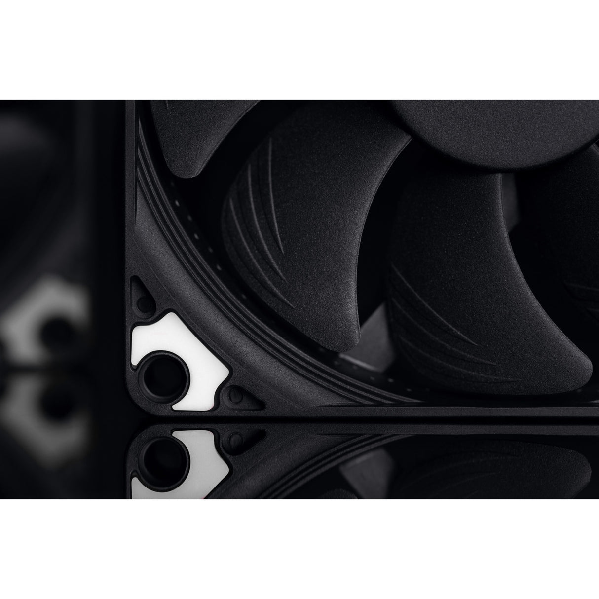 Noctua nf-a9x14 hs-pwm chromax.black case fan (zwart, 92 x 92 x 14 mm)