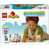 Lego duplo ambulance met chauffeur voor fantasiespel - 10447