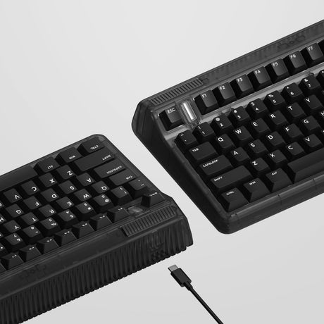 Iqunix og80 dark side wireless mechanical keyboard (zwart, us lay-out (qwerty), gateron brown, 80% (tkl), rgb leds, hot-swappable, pbt, 2.4ghz | bluetooth 5.1 | usb-c)