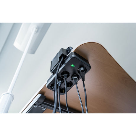 Brennenstuhl ®estilo duplex stekkerdoos met schakelaar en overspanningsbeveiliging (stekkerblok met usb c power delivery voor snel opladen, 1x usb c en 1x usb a, 9x contactdozen, 2m kabel)