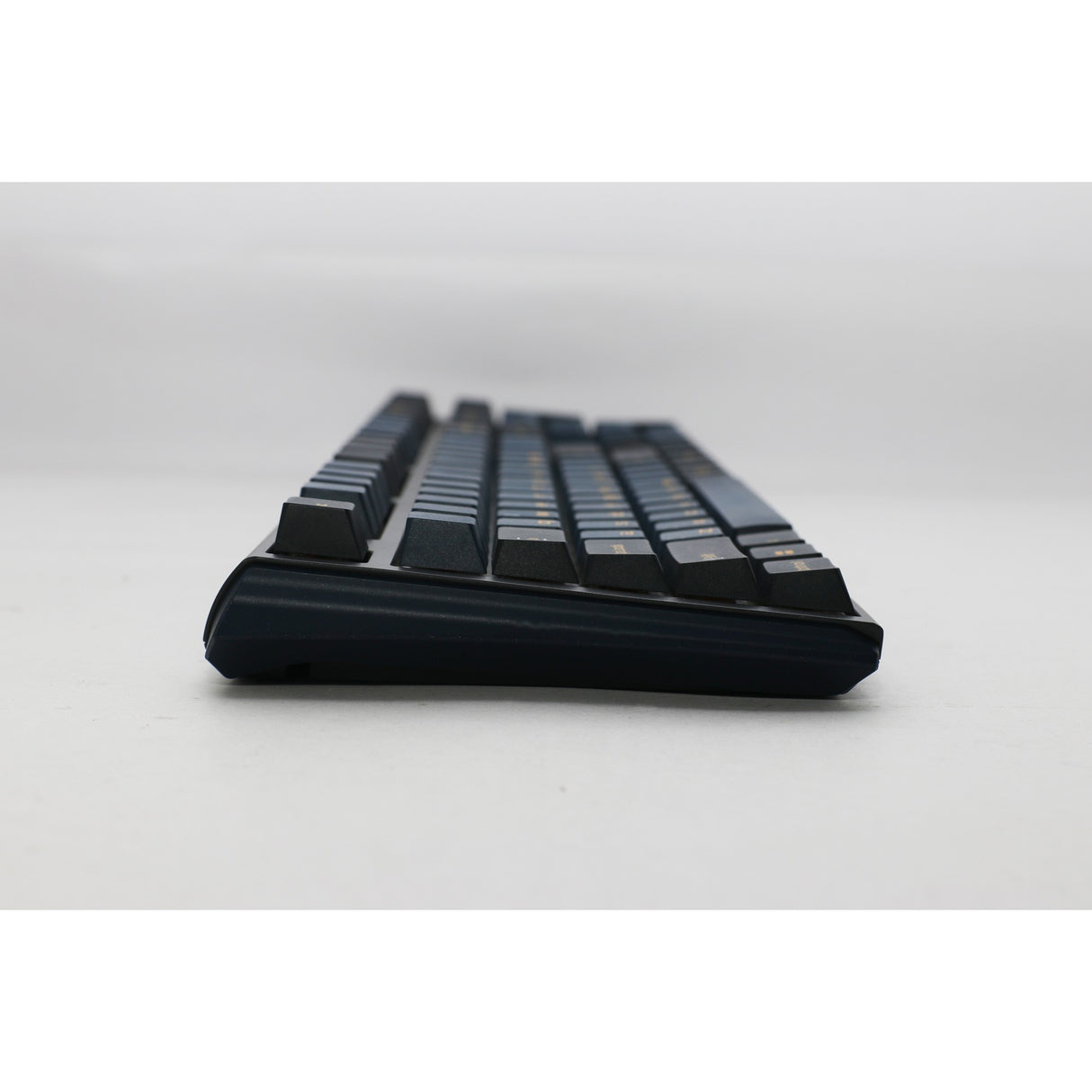 Ducky one 3 pro, gaming toetsenbord (zwart, us lay-out, cherry mx2a blue, rgb led, double-shot pbt, quack mechanics, hot swap)