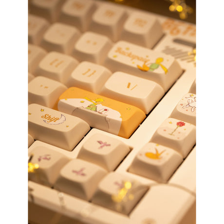Iqunix zx75 sunset ponder wireless mechanical keyboard (lichtgeel, us lay-out (qwerty), iqunix little prince, 75%, rgb leds, hot-swappable, double-shot pbt, 2.4ghz | bluetooth 5.1 | usb-c)