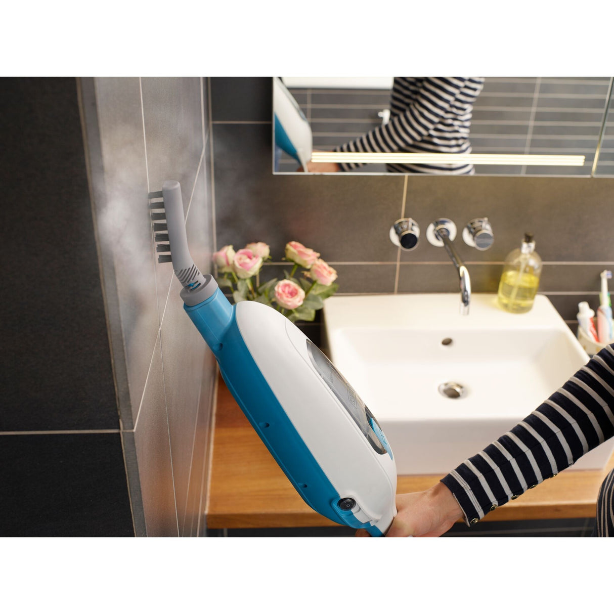 Black+decker fsmh13e10-qs 1300w 10-in-1 steam-mop met accessoires stoomreiniger (wit)