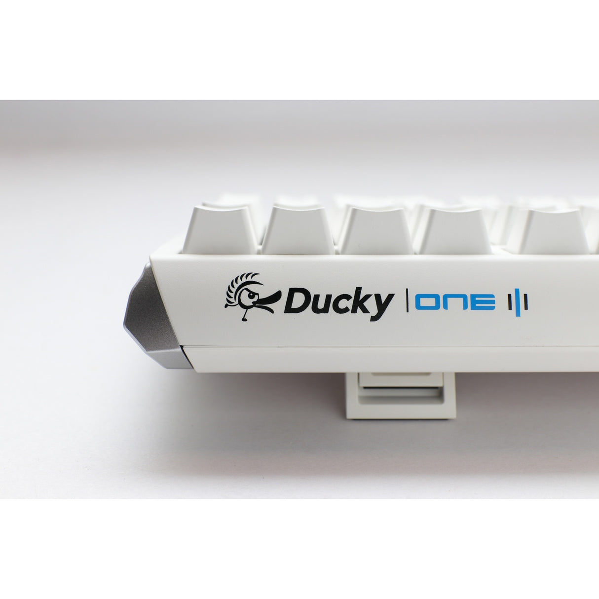 Ducky one 3 classic pure white rgb mechanisch toetsenbord (wit, us lay-out (qwerty), cherry mx speed silver, 100%, rgb led, double-shot pbt, hot-swappable, quack mechanics)