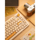 Iqunix zx75 sunset ponder wireless mechanical keyboard (lichtgeel, us lay-out (qwerty), iqunix silent rose, 75%, rgb leds, hot-swappable, double-shot pbt, 2.4ghz | bluetooth 5.1 | usb-c)