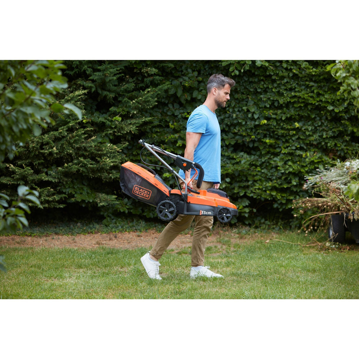 Black+decker bcmw3318l2-qw 2x 18v grasmaaier (oranje zwart, 2x 18v 2.5ah accu en oplader inbegrepen)