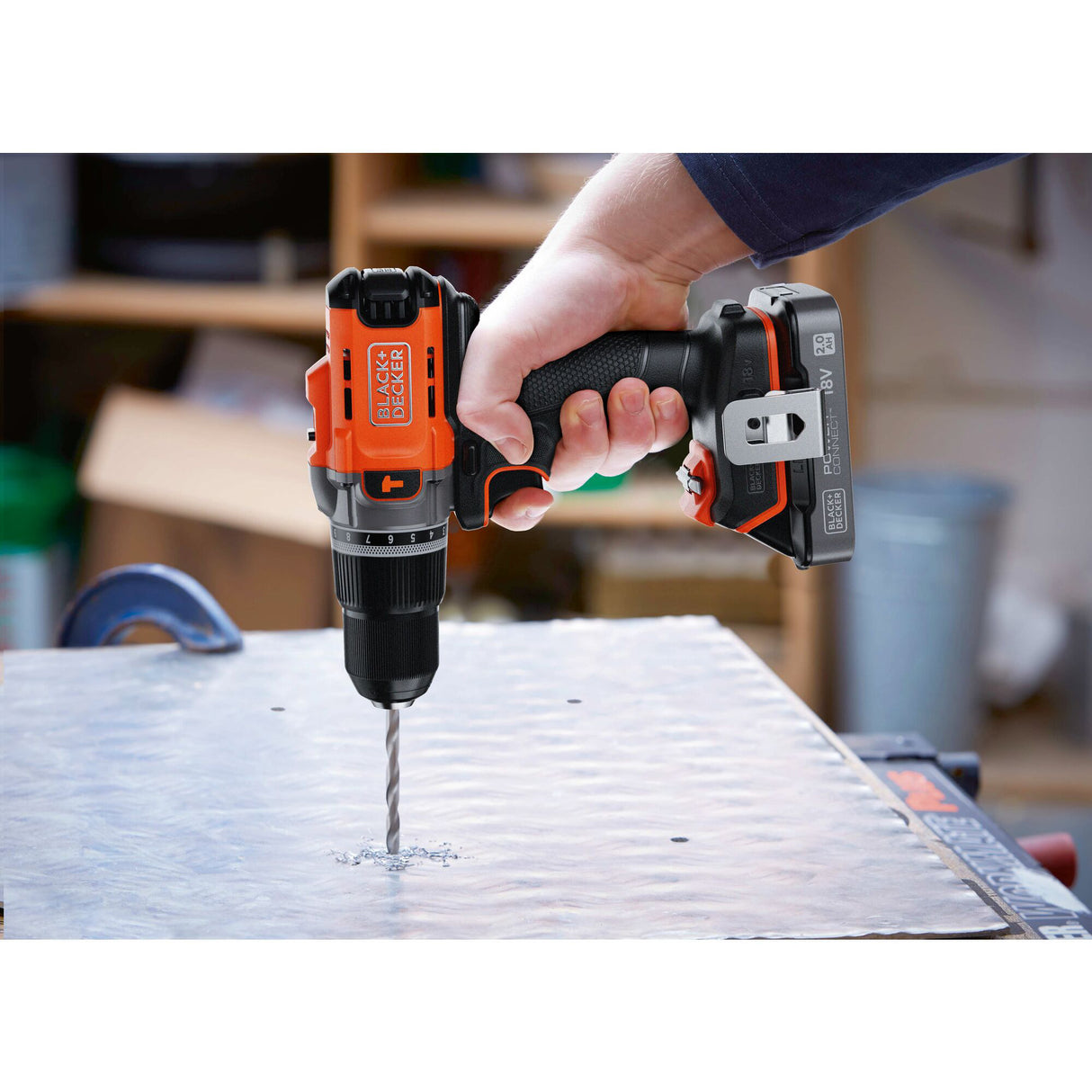 Black+decker 18v schroefklopboormachine + 18v oscillerende multitool bundel (zwart oranje)